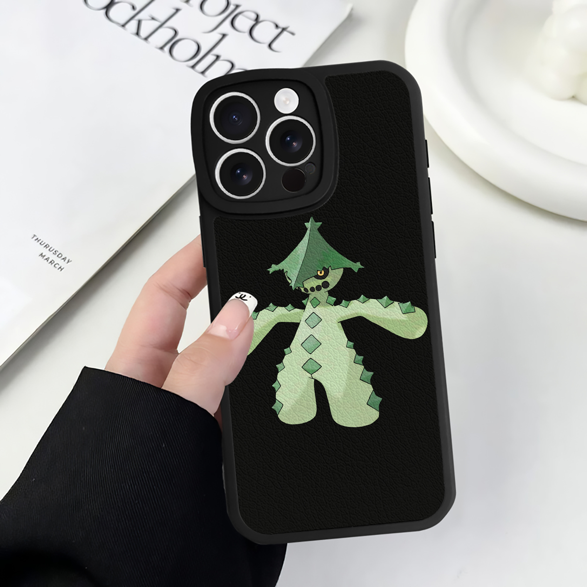 （画像用） ポケットモンスター Pokémon 【iPhone 16シリーズ対応】シリコンスマホケース（レザー調） 材質：シリコン